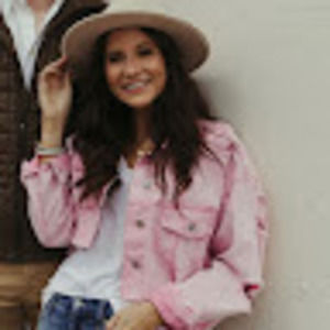 Meet your Posher, Bailey